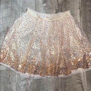 Beautiful girls XL cream with gold sequin skirt